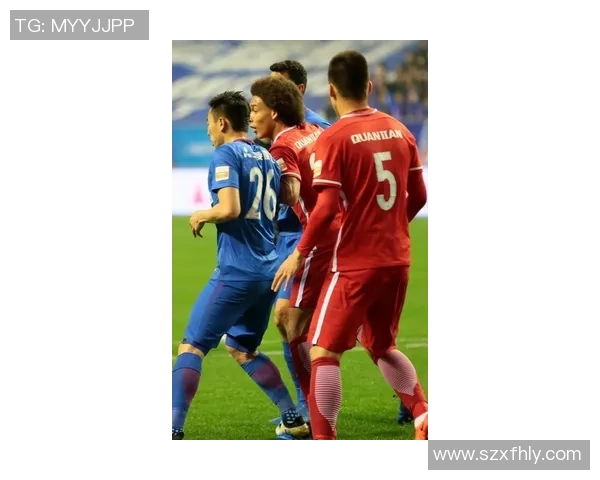 足球明星因违反体育规则遭重罚引发公众热议与舆论风波